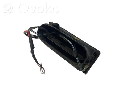 Задняя воздухо-вентиляционная решетка