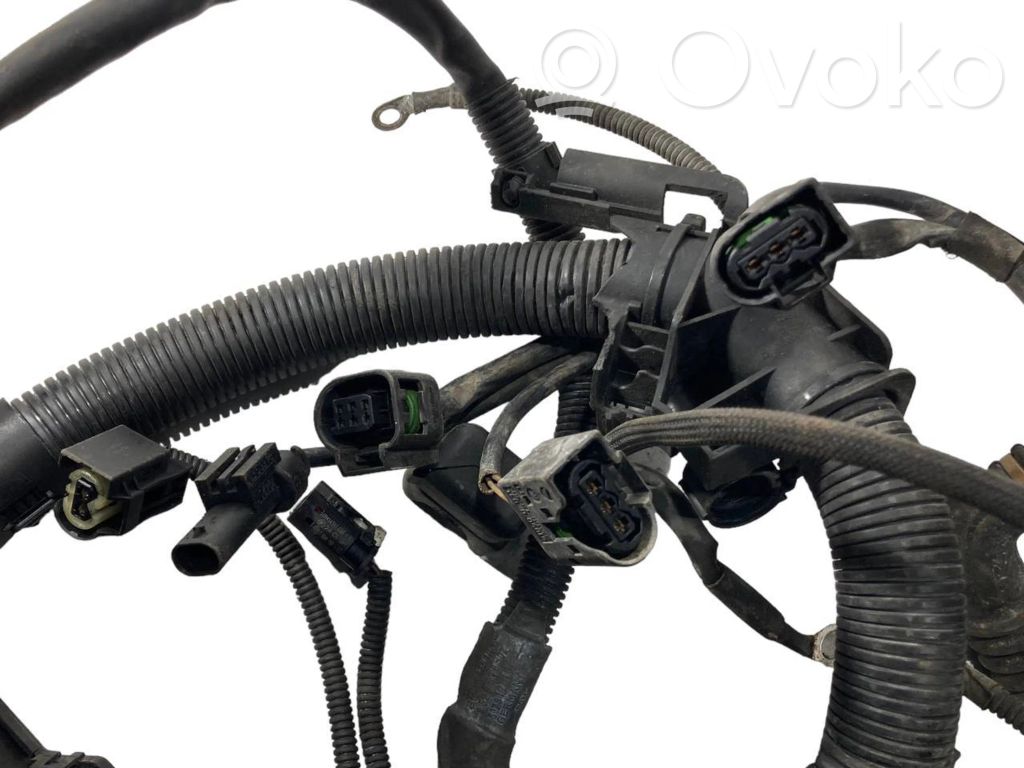 Dzinēja vadu instalācija