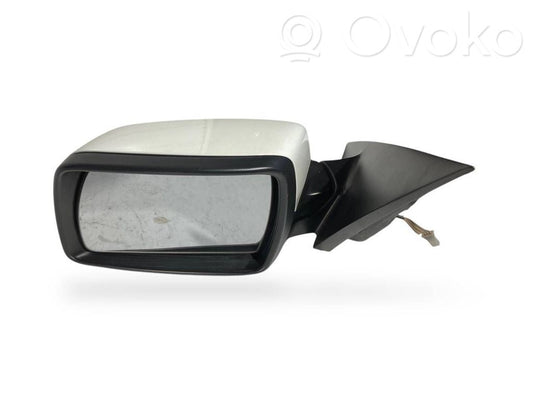 Mirror (electrically controlled)