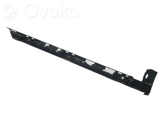 Rear bumper mounting bracket