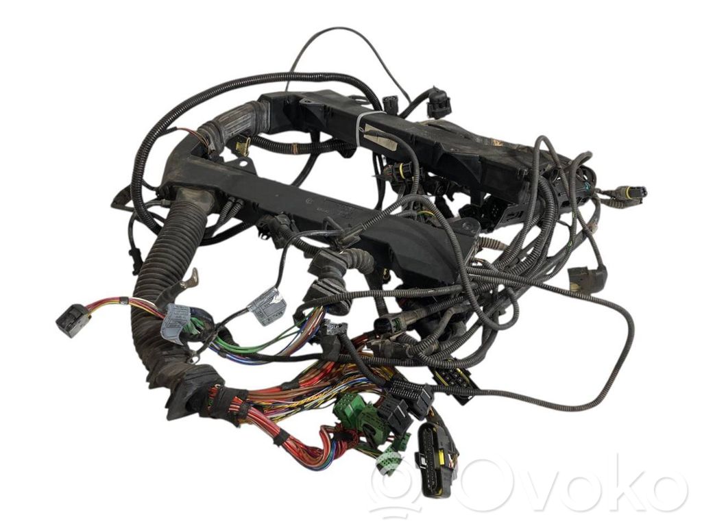 Dzinēja vadu instalācija