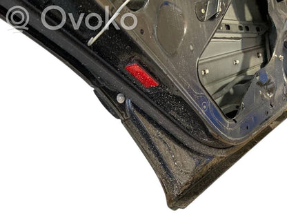 Aizmugurējās durvis