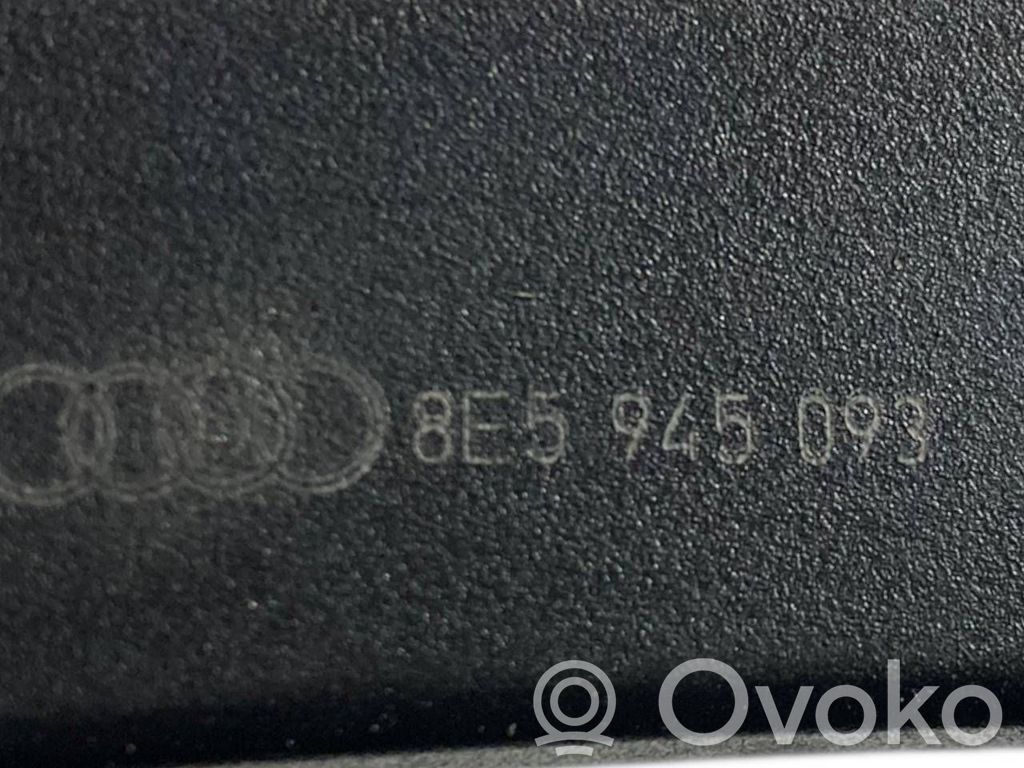 Aizmugurējais lukturis pārsegā