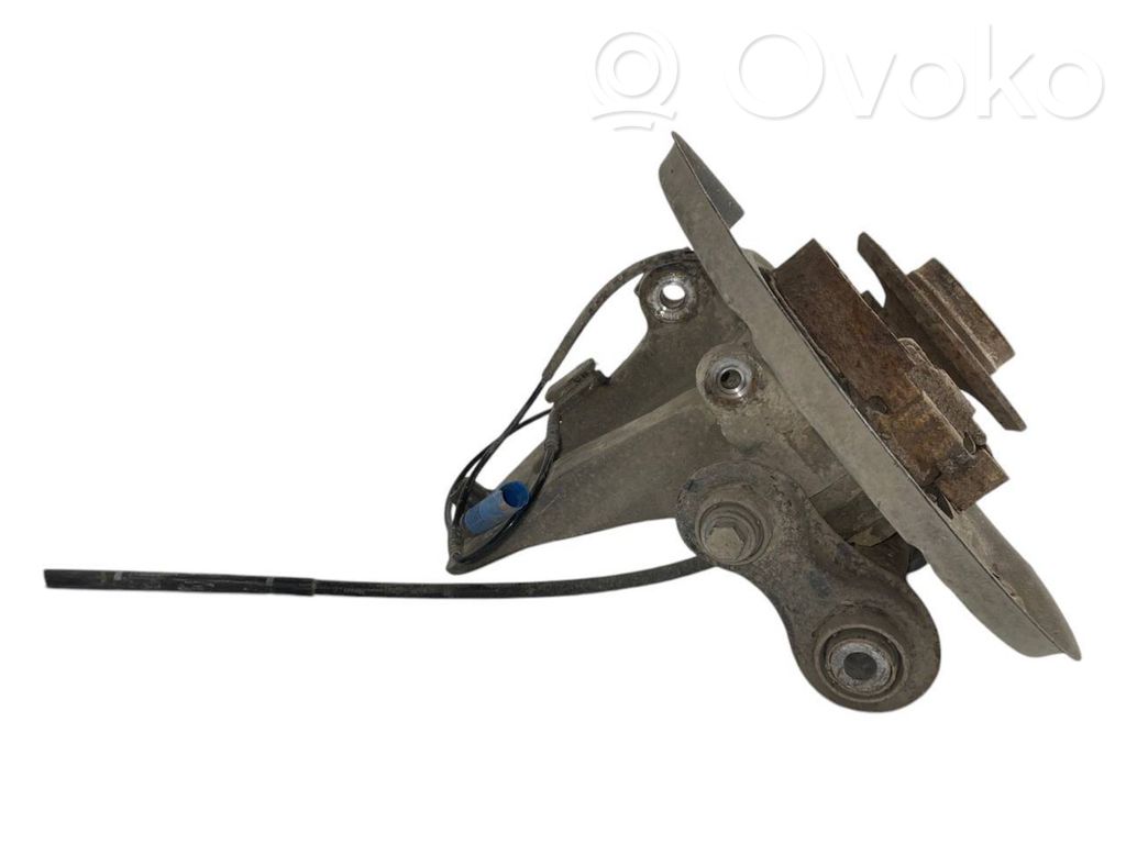 Aizmugurē riteņa rumbas vārpstas šarnīrs (stupica, capfa)