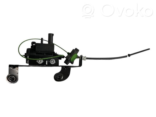 Degvielas tvertnes elektriskā slēdzene