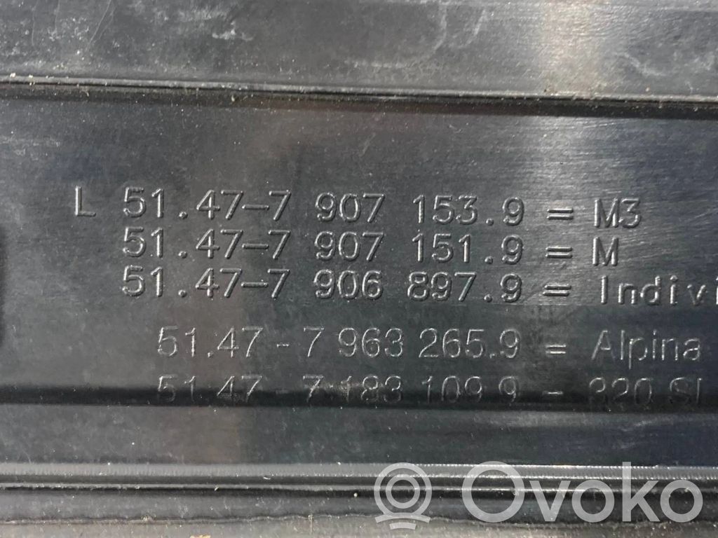 Priekšējā sliekšņa dekoratīvā apdare (iekšējā)