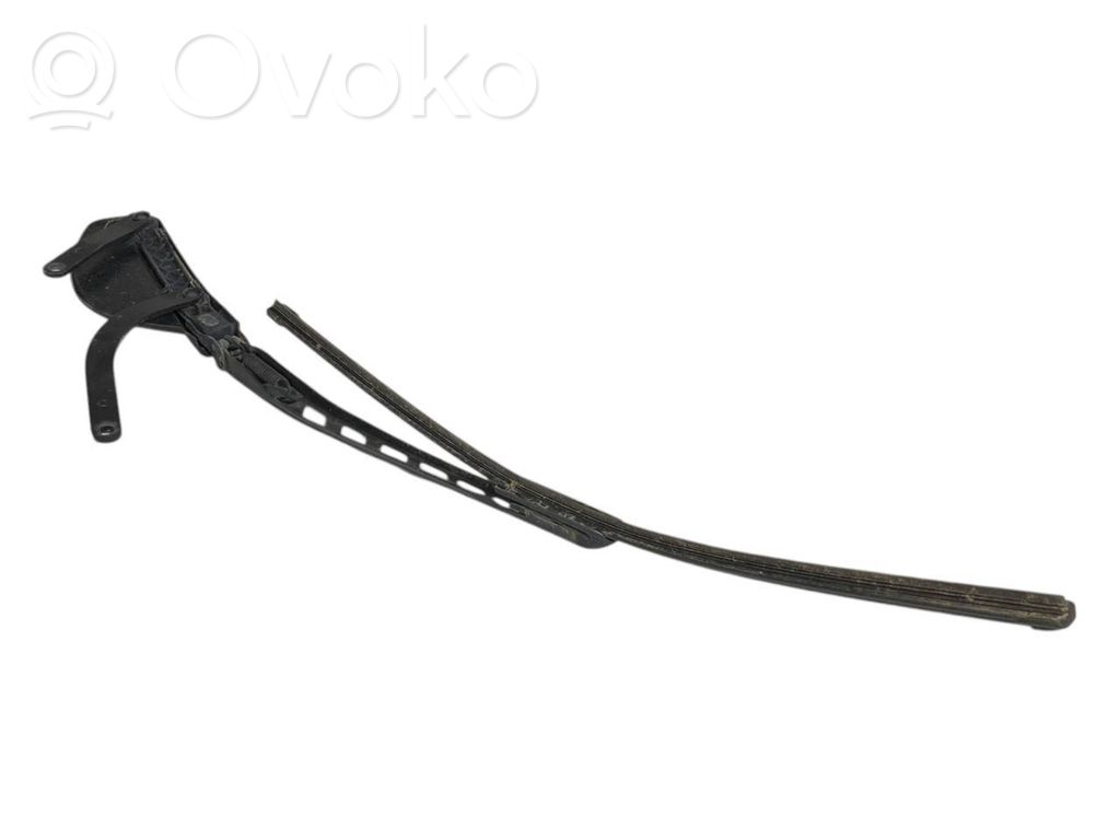 Priekšējā loga tīrītāja kājiņa