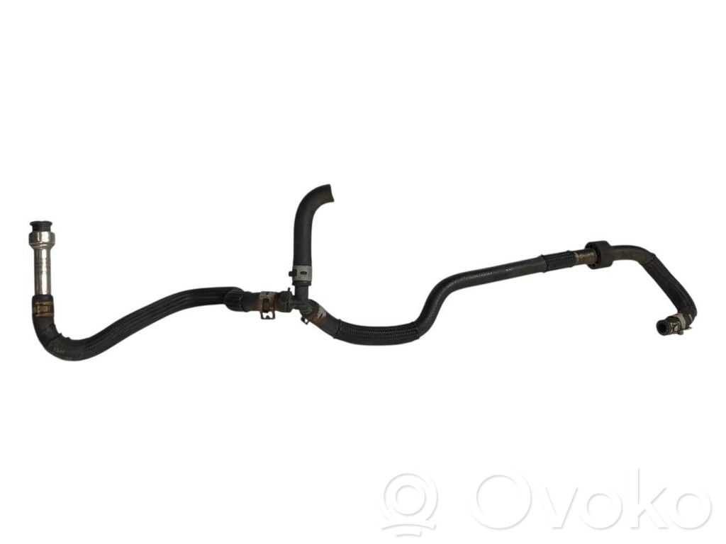 Degvielas caurulīte (-es)