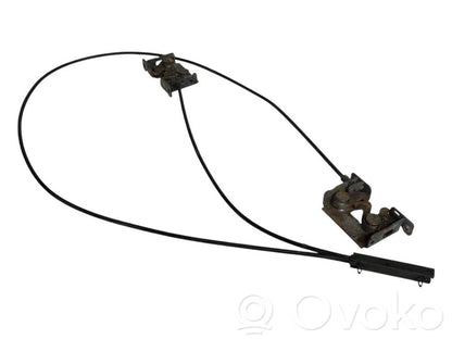 Замок капота двигателя