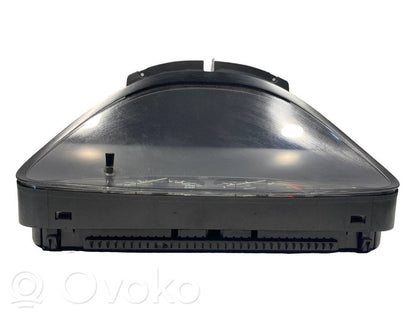Speedometer (in the instrument panel)