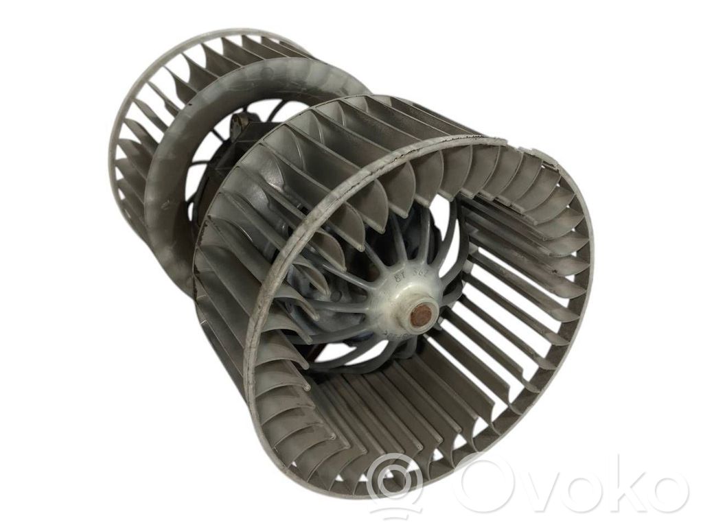 Mazā radiatora ventilators