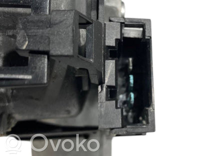 Aizmugurējā loga tīrītāja motoriņš