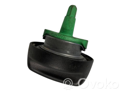 Aizskrūvējams degvielas tvertnes vāciņš