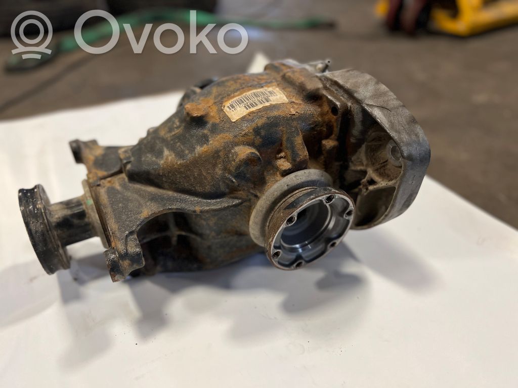 Aizmugurējais reduktors