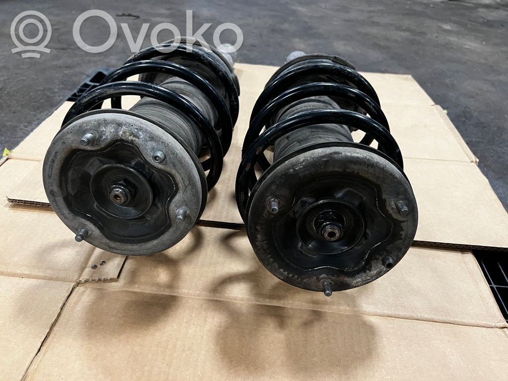 Priekšpusē amortizators