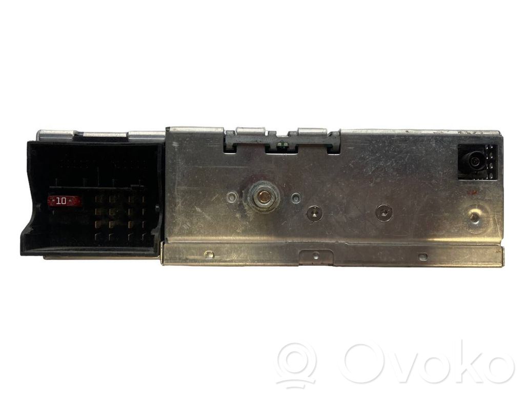 Радио / CD/DVD-плеер / навигация