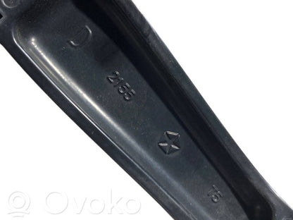 Priekšējā loga tīrītāja kājiņa