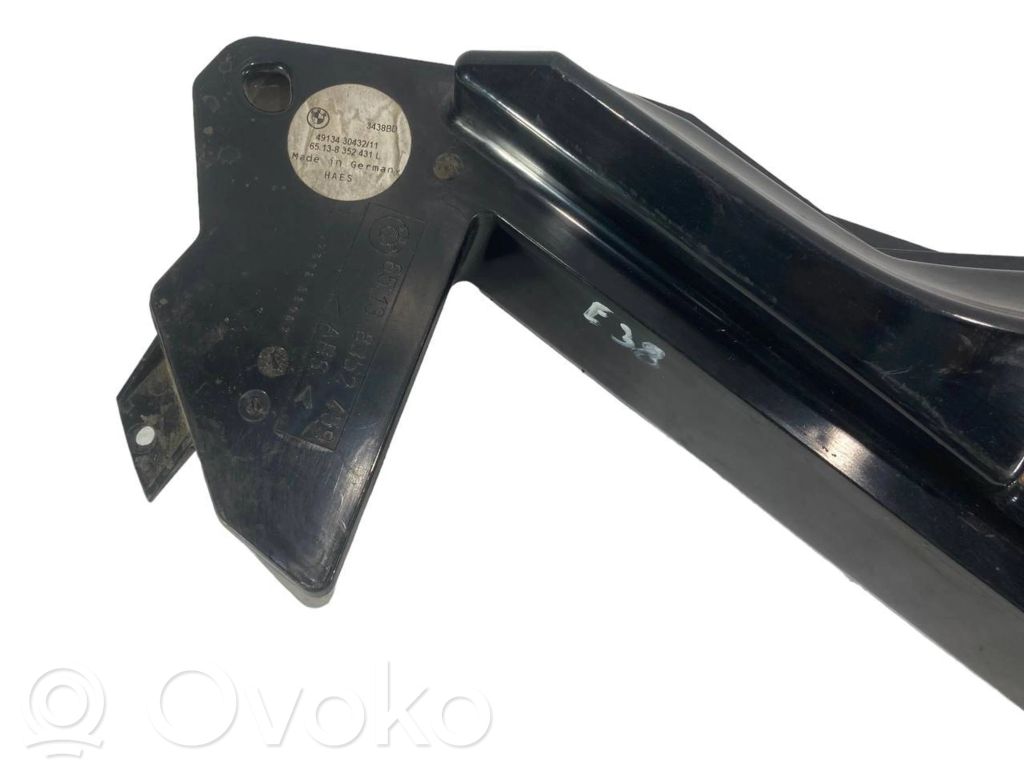 Динамик(и) в задней двери