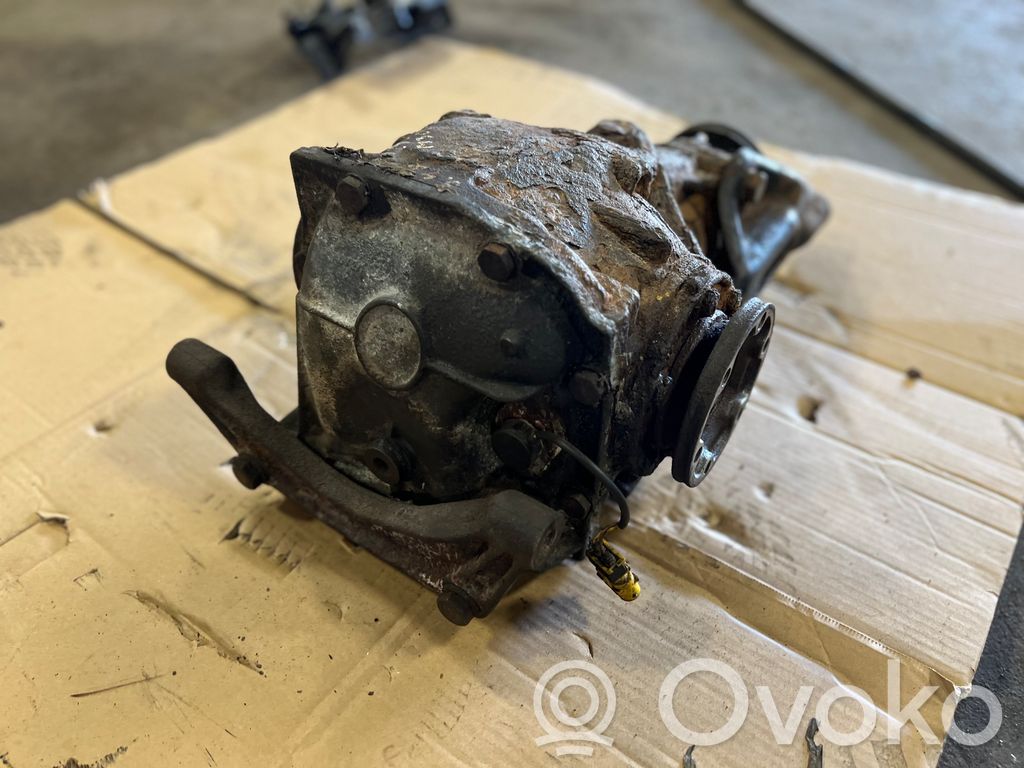 Aizmugurējais reduktors