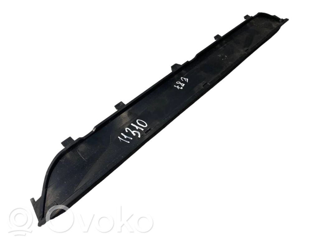 Front sill trim (inner)
