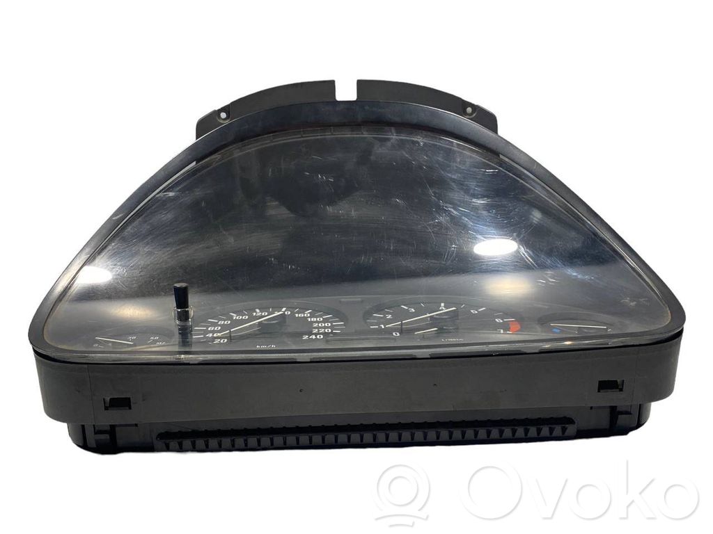 Spidometrs (instrumentu panelī)