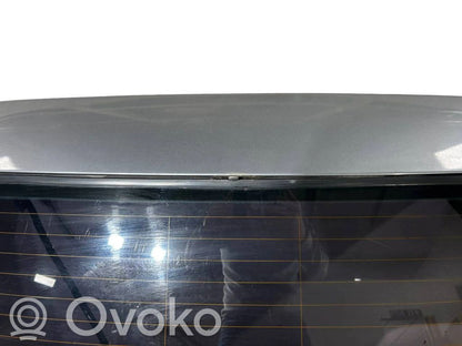 Задняя крышка (багажник)