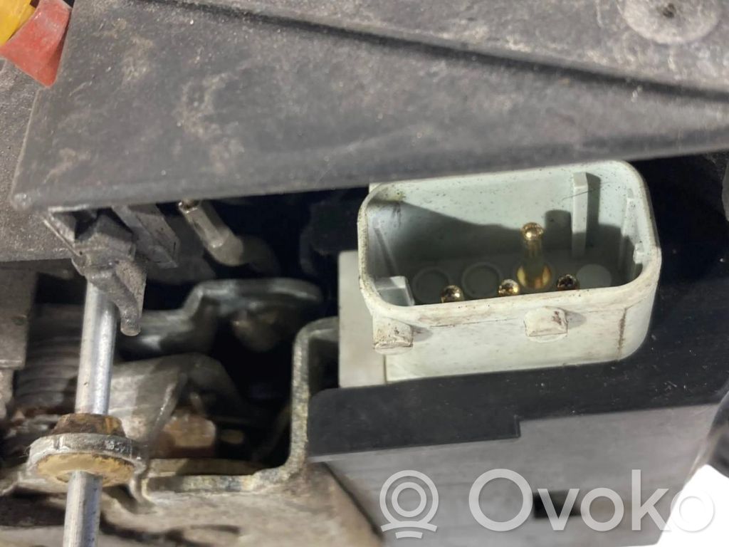 Передний замок