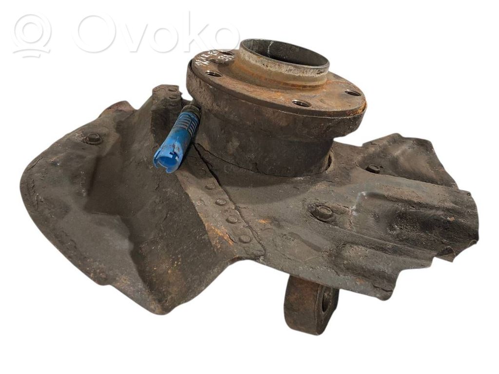 Priekšējā riteņa rumbas vārpstas šarnīrs (stupica, capfa)