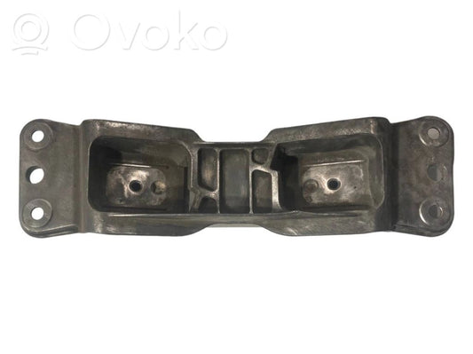 Pārnesumkārbas stiprinājuma kronšteins