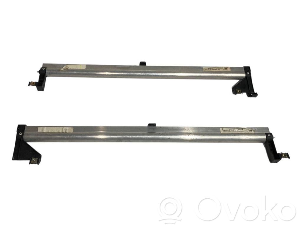 Apšuvums aizmugurējām durvīm