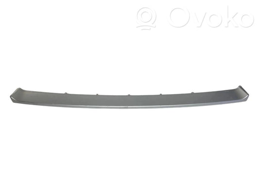 Dekoratīvās aizmugurē bampera ulikas