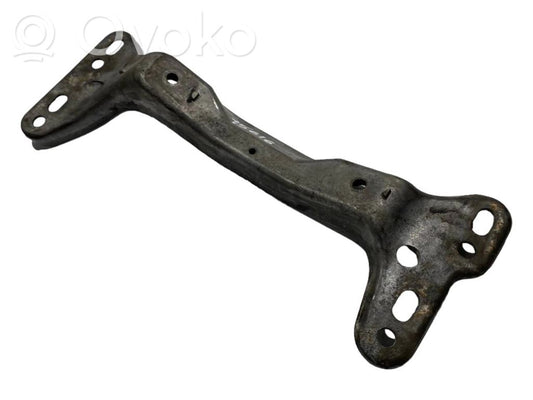 Transmission mounting bracket