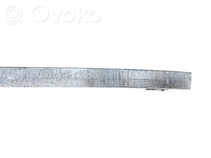 Aizmugurē bampera balka