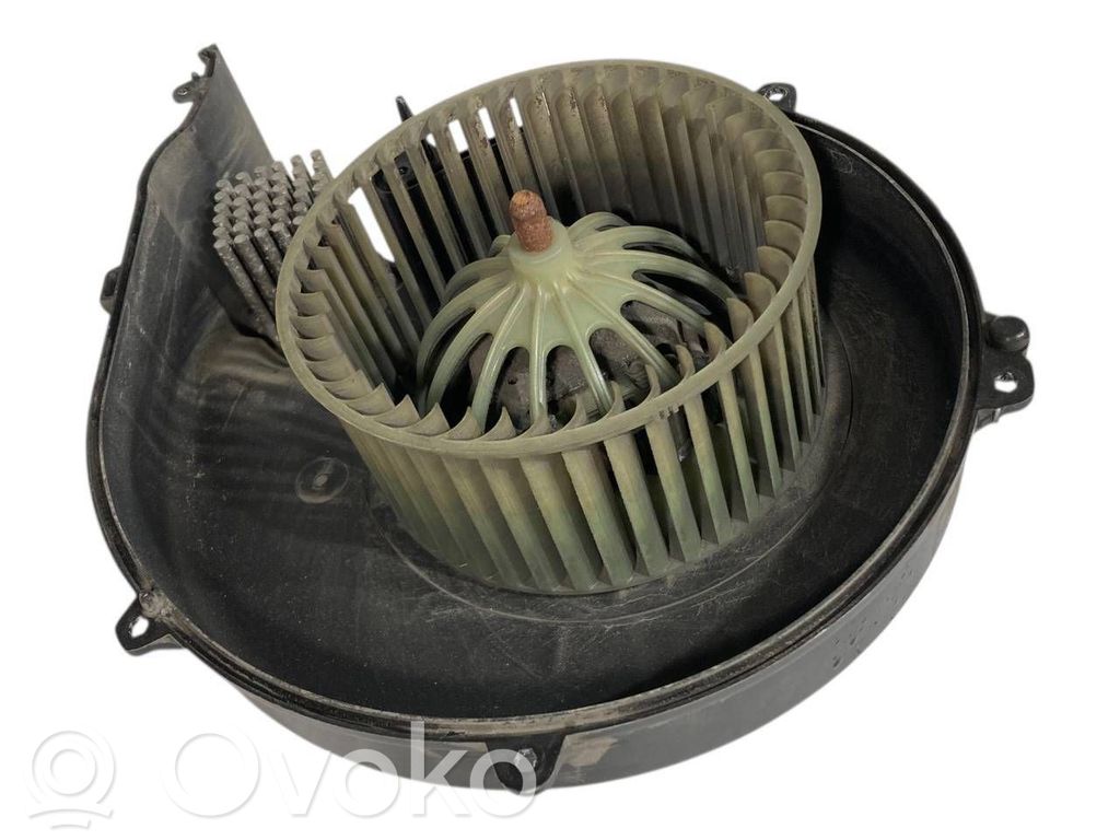 Mazā radiatora ventilators