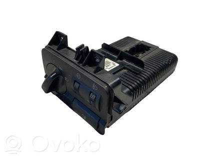 Headlight switch