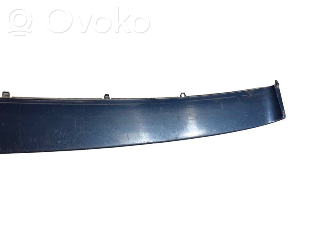 Dekoratīvās aizmugurē bampera ulikas