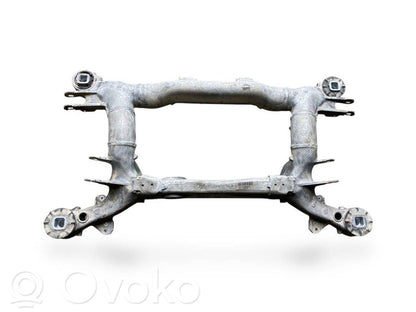 Pusrāmis aizmugurējais / priekšējais