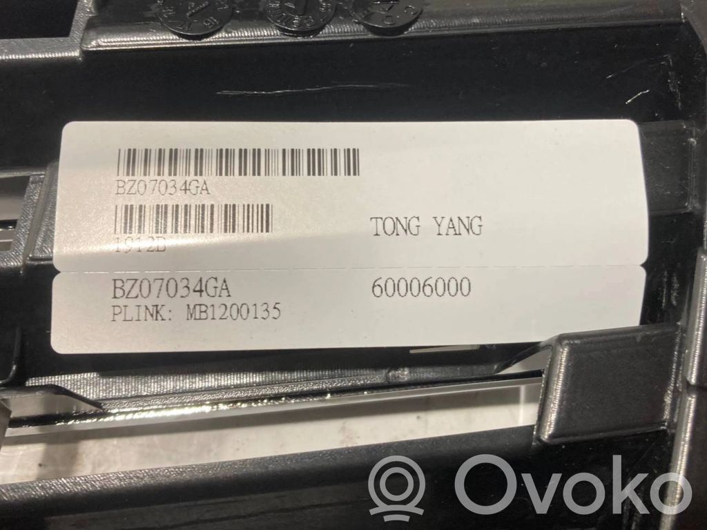 Augšējais režģis