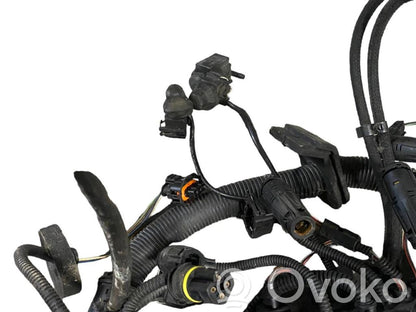 Dzinēja vadu instalācija