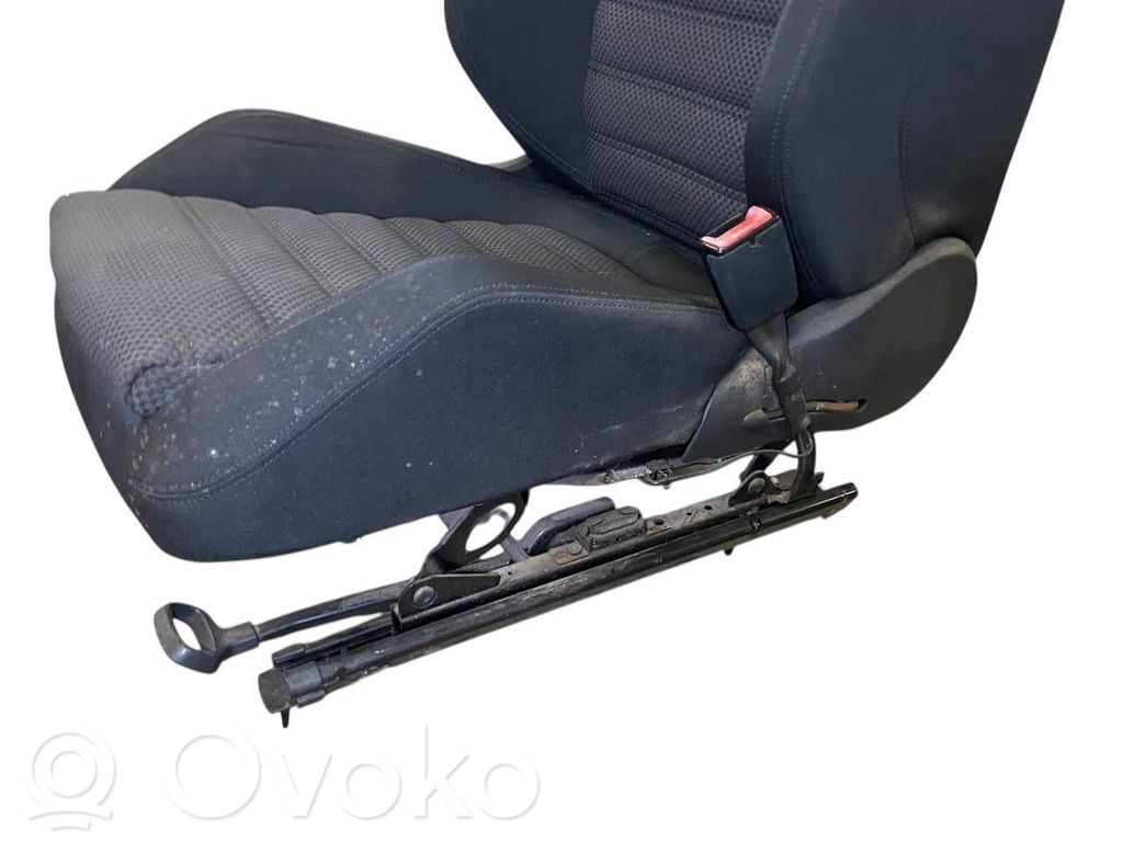 Sēdekļu komplekts