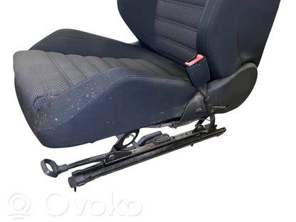 Sēdekļu komplekts