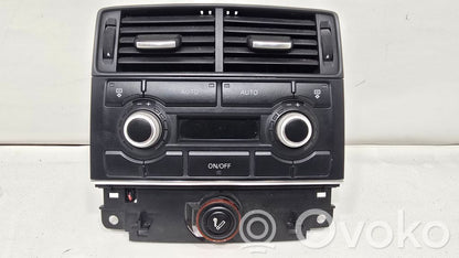 Gaisa kondicioniera / klimata kontroles / salona apsildes vadības bloks (salonā)