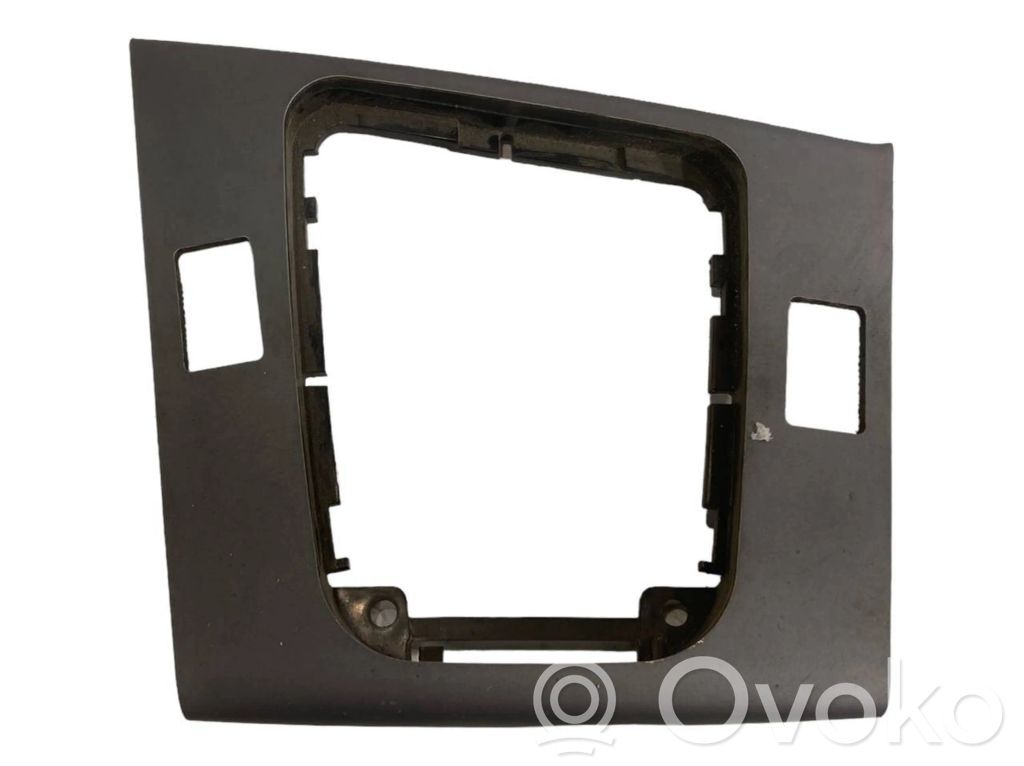 Gear shift lever decorative trim (plastic)