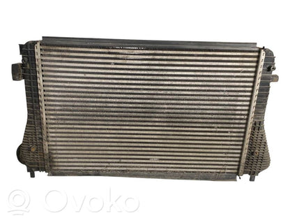 Starpdzesētāja radiators