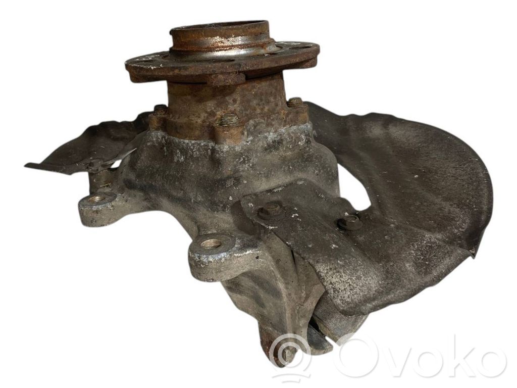 Priekšējā riteņa rumbas vārpstas šarnīrs (stupica, capfa)