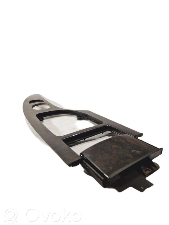 Gear shift lever decorative trim (plastic)