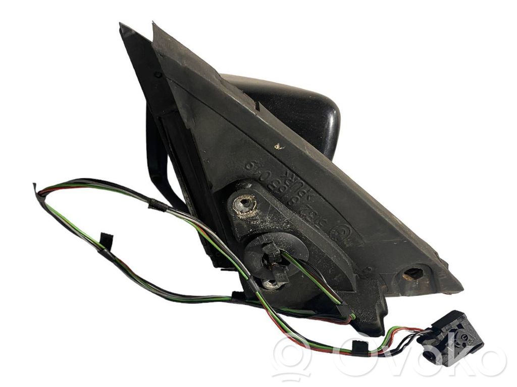 Зеркало (с электрическим управлением)