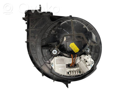 Mazā radiatora ventilators