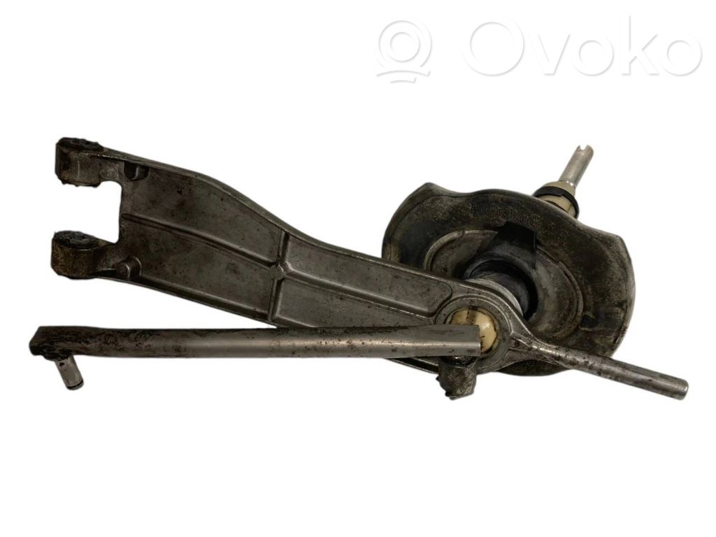 Pārslēgšanas mehanisms (kulisa)