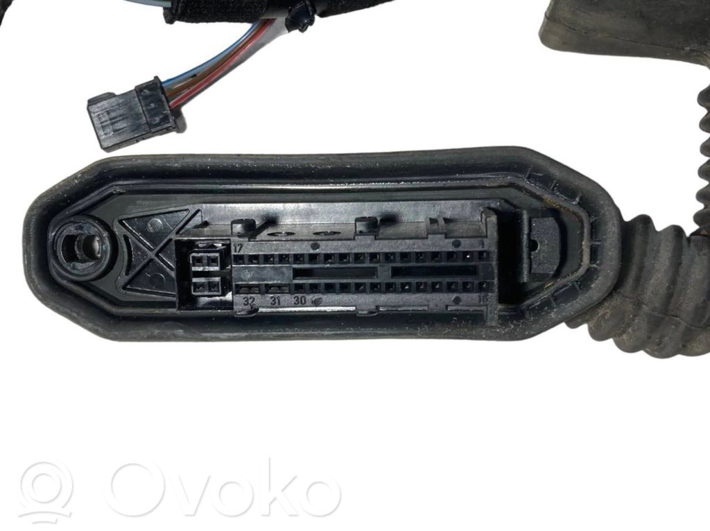 Priekšējo durvju vadu instalācija